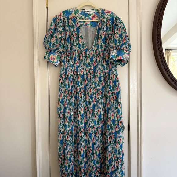 Ganni V Neck Dress in Floral Azure Pleated Georgette - Picture 9 of 9
